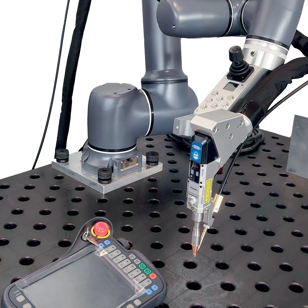 Saldatura laser con robot collaborativo TRM